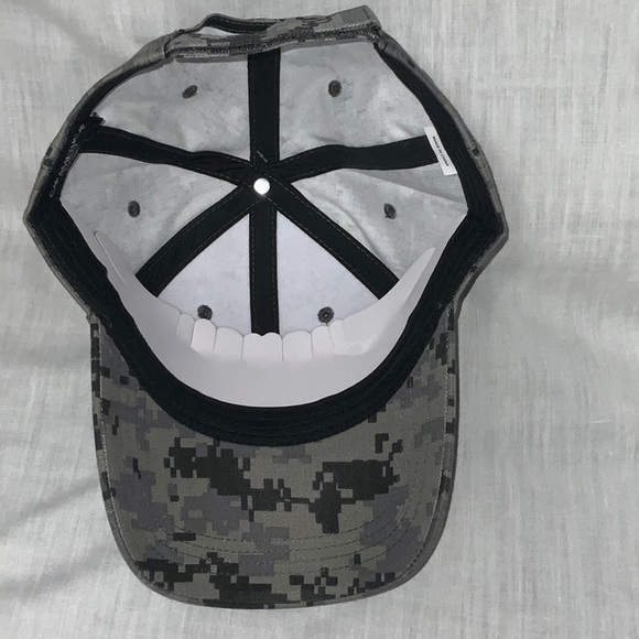 Doordash Baseball Hat Men's Gray Black Digital Camo Strapback Cap America i2015 - Picture 4 of 9